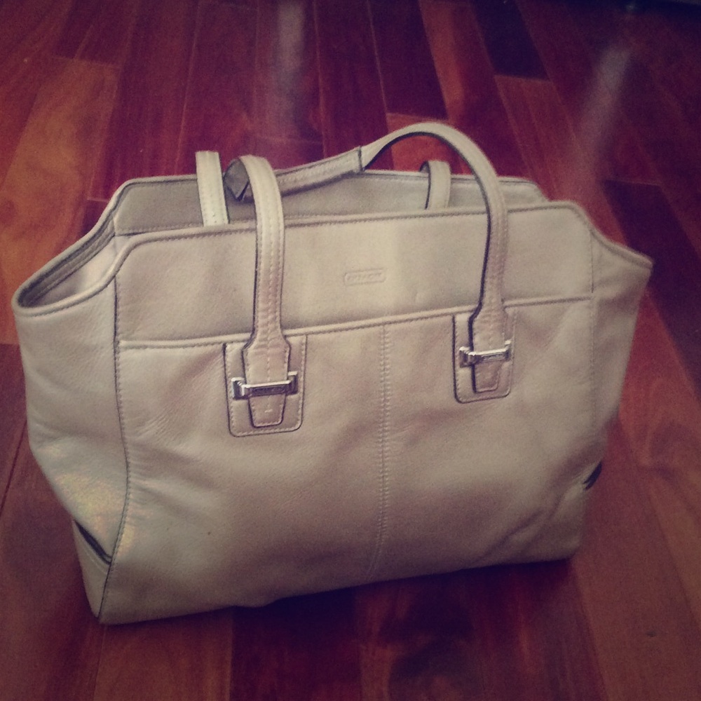 Coach 25205 Taylor lthr Alexis carryall champagne